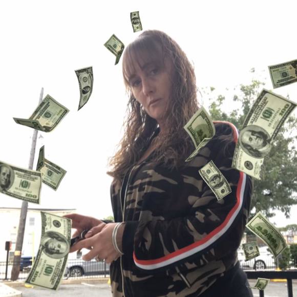 Meet your Posher, Tina - Picture 1 of 1